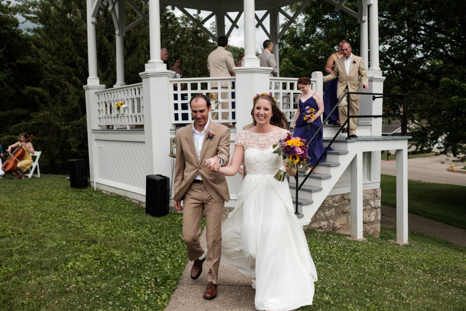 Sabrina &amp; Bill's lively Galena Wedding
