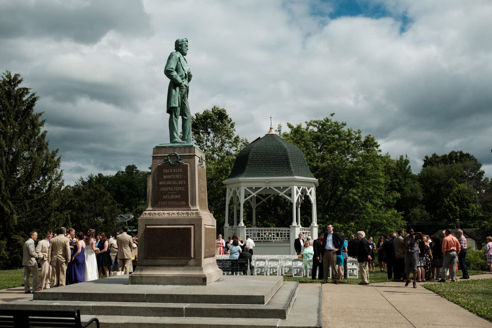 Sabrina &amp; Bill's lively Galena Wedding