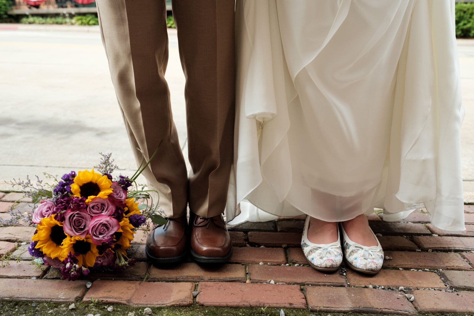 Sabrina &amp; Bill's lively Galena Wedding